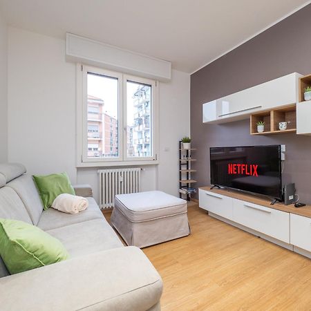 Milano 5 Guests - Modern Apt With Balcony Zewnętrze zdjęcie