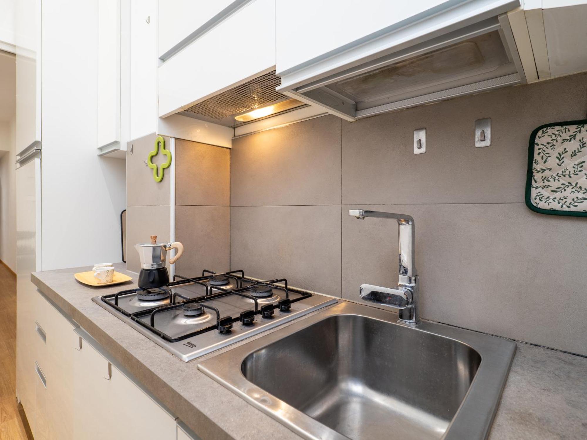 Milano 5 Guests - Modern Apt With Balcony Zewnętrze zdjęcie