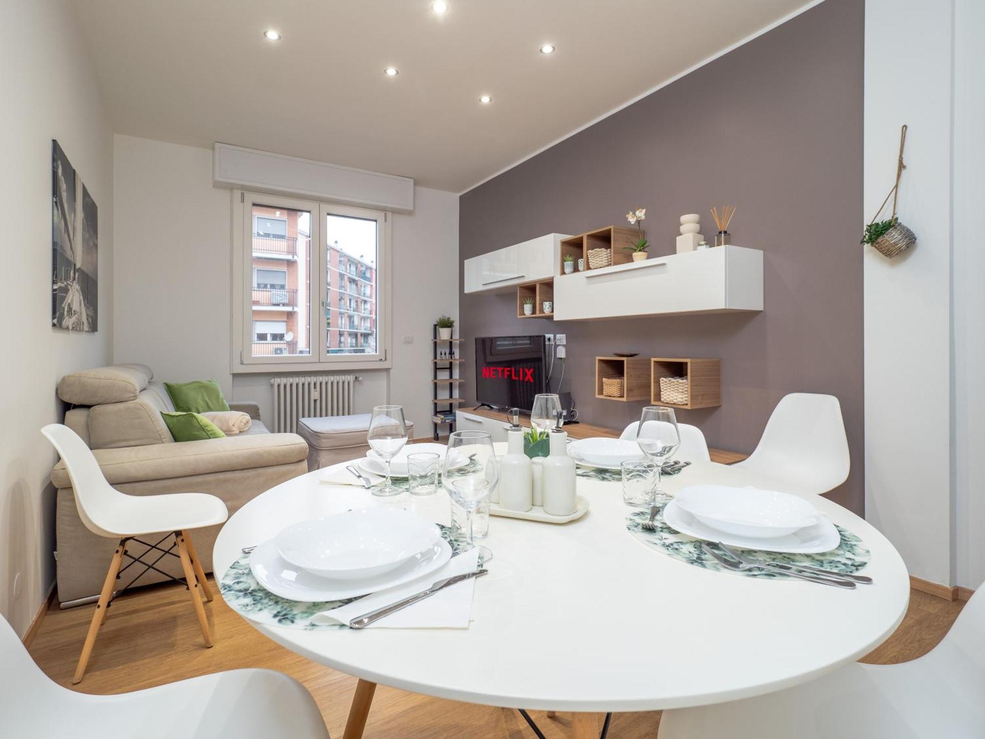 Milano 5 Guests - Modern Apt With Balcony Zewnętrze zdjęcie